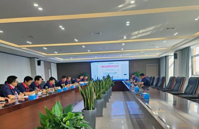 運(yùn)用浙江‘千萬工程’經(jīng)驗(yàn)案例，加強(qiáng)公司5S管理工作會(huì)議